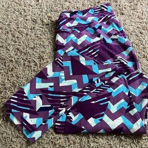 Gently Used LuLaRoe leggings TC